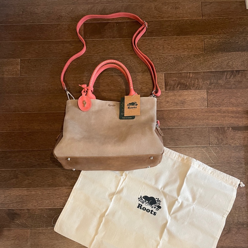 New! Roots Canada Mont Royal Tote - Tan Leather with Coral Strap Detail